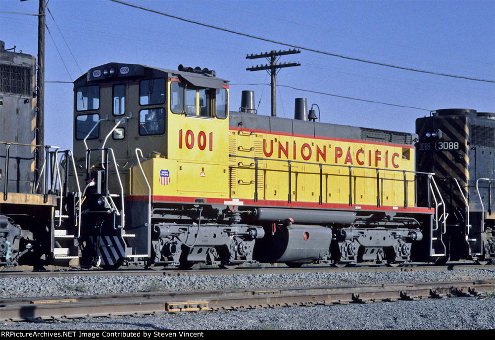 Union Pacific SW1500 UP #1001